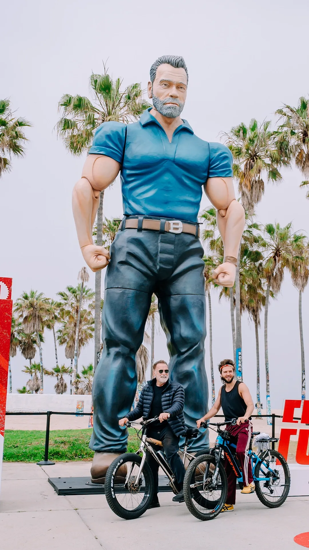Arnold schwarzenegger with Arnold schwarzenegger